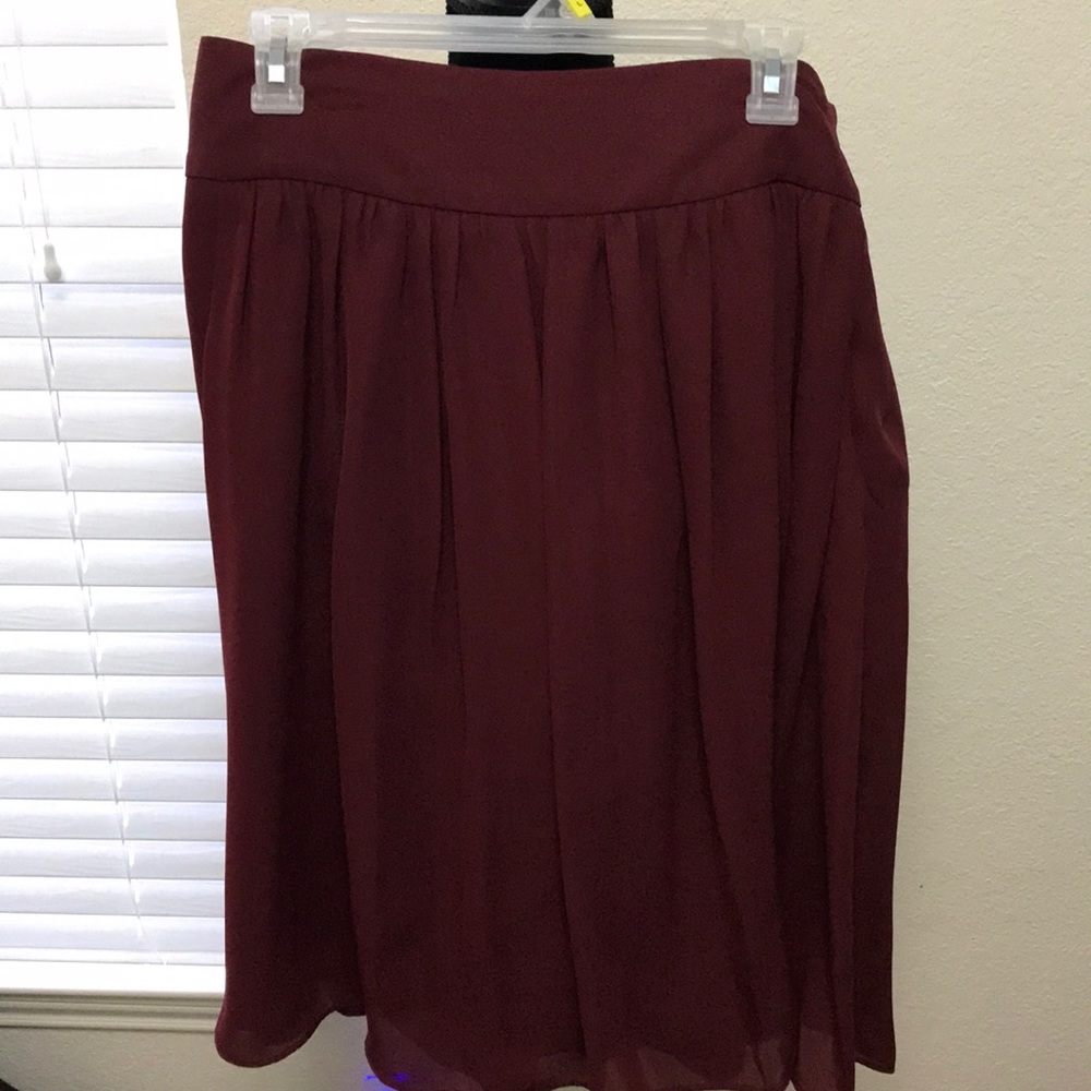 Ann Taylor Beautiful Burgundy Skirt Size 12